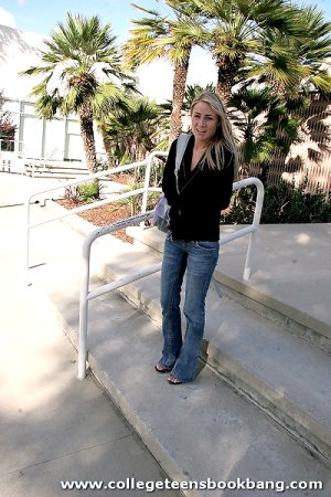 College Teens Book Bang pictures 3