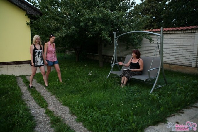 SheMadeUsLesbians.com pictures 2