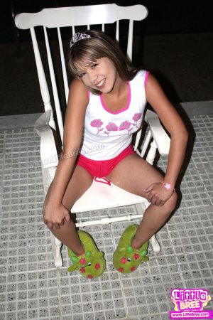 Little Bree photos 4